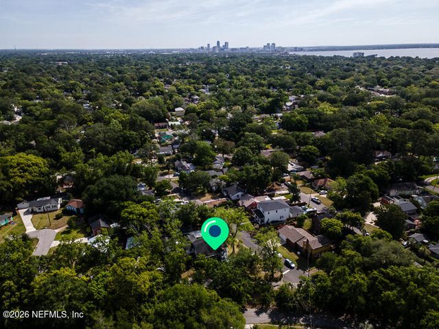 1335 AZALEA Drive, Jacksonville, FL 32205