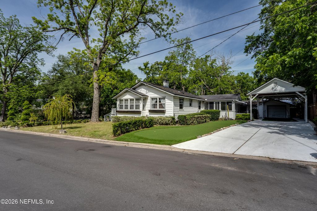 1335 AZALEA Drive, Jacksonville, FL 32205