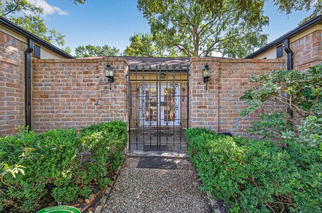 13903 Chevy Chase Drive, Houston, TX 77077