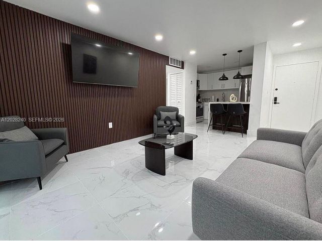 4265 S Tamiami Canal Drive 211, Miami, FL 33126