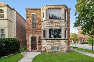 5400 W Berteau Avenue, Chicago, IL 60641