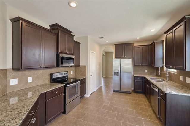 12635 Lake Shore Drive, Montgomery, TX 77356