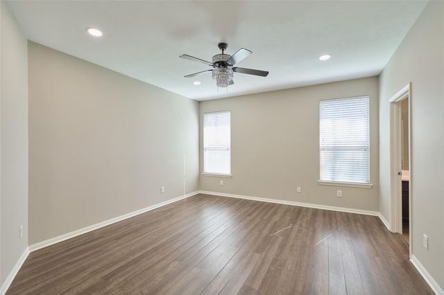 12635 Lake Shore Drive, Montgomery, TX 77356