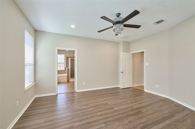 12635 Lake Shore Drive, Montgomery, TX 77356