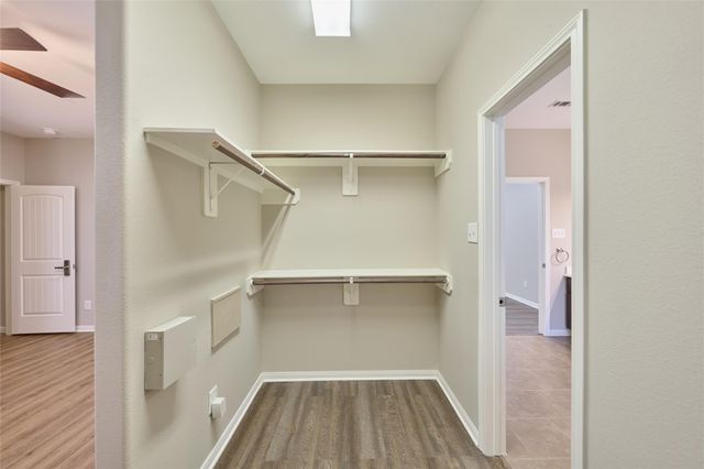 12635 Lake Shore Drive, Montgomery, TX 77356