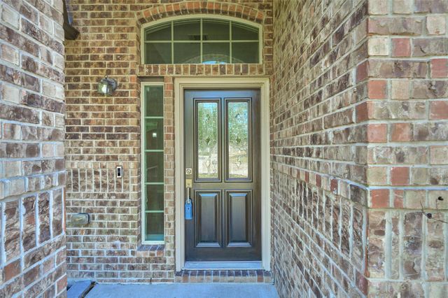 12635 Lake Shore Drive, Montgomery, TX 77356