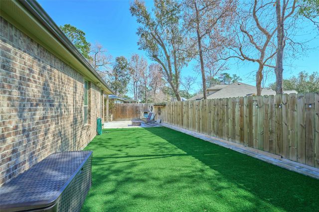 12635 Lake Shore Drive, Montgomery, TX 77356