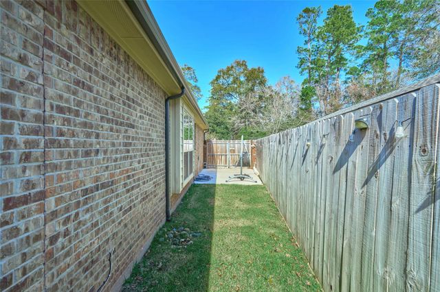 12635 Lake Shore Drive, Montgomery, TX 77356