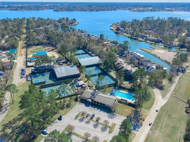 12635 Lake Shore Drive, Montgomery, TX 77356