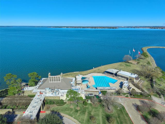 12635 Lake Shore Drive, Montgomery, TX 77356