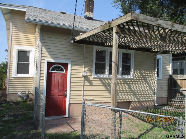 943 W Military Avenue, Fremont, NE 68025