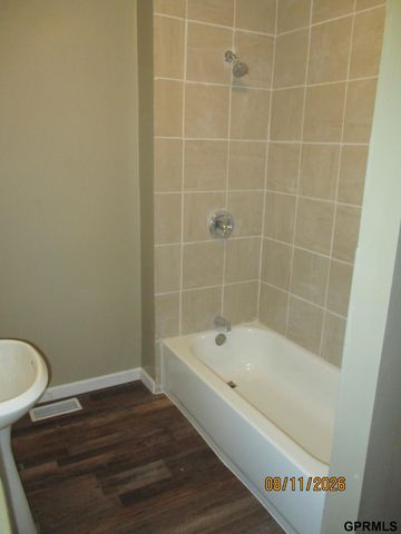 943 W Military Avenue, Fremont, NE 68025
