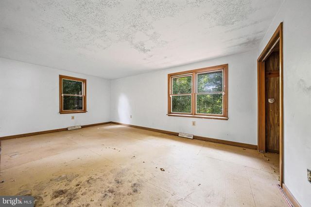 1645 ELK FOREST RD, Elkton, MD 21921