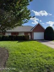 2903 Dominion Drive End, Maryville, TN 37803