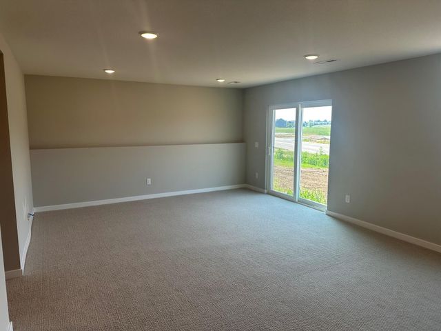 8849 63rd Street S, Cottage Grove, MN 55016