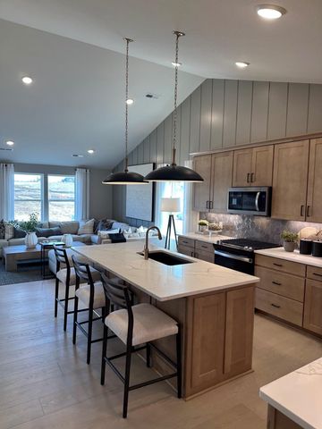 8849 63rd Street S, Cottage Grove, MN 55016