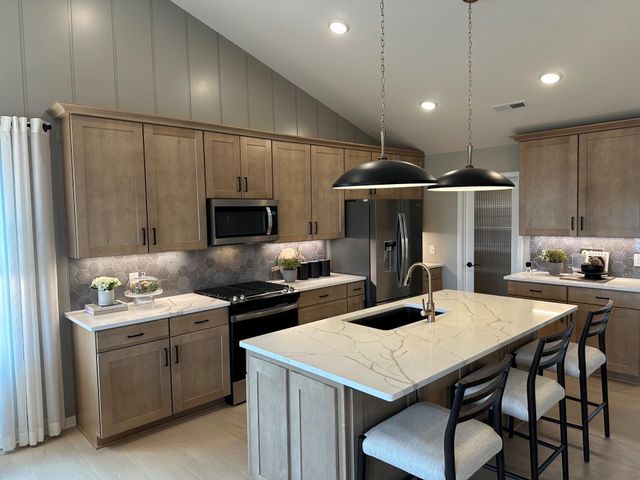 8849 63rd Street S, Cottage Grove, MN 55016