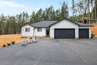 425 Bonnie Lane, Grants Pass, OR 97527