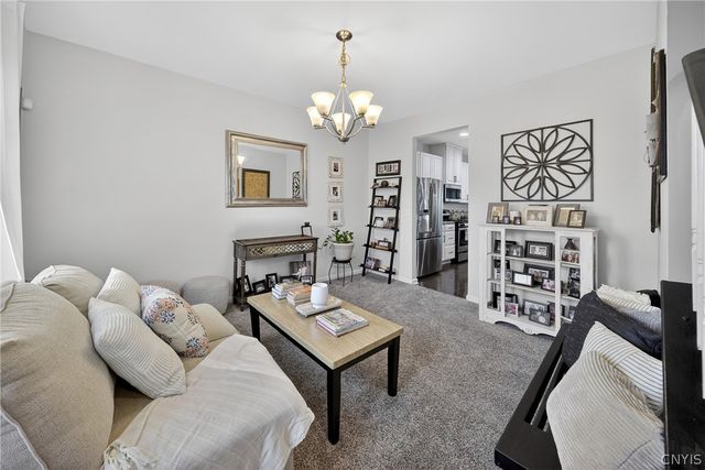 8524 Mcnamara Drive, Clay, NY 13041