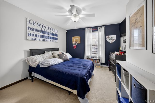 8524 Mcnamara Drive, Clay, NY 13041