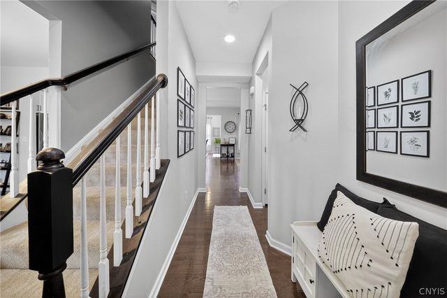 8524 Mcnamara Drive, Clay, NY 13041