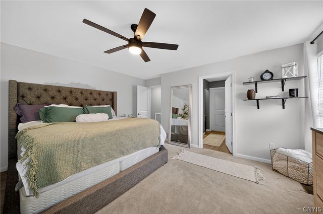 8524 Mcnamara Drive, Clay, NY 13041