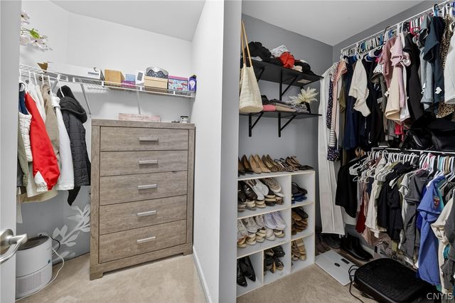 8524 Mcnamara Drive, Clay, NY 13041