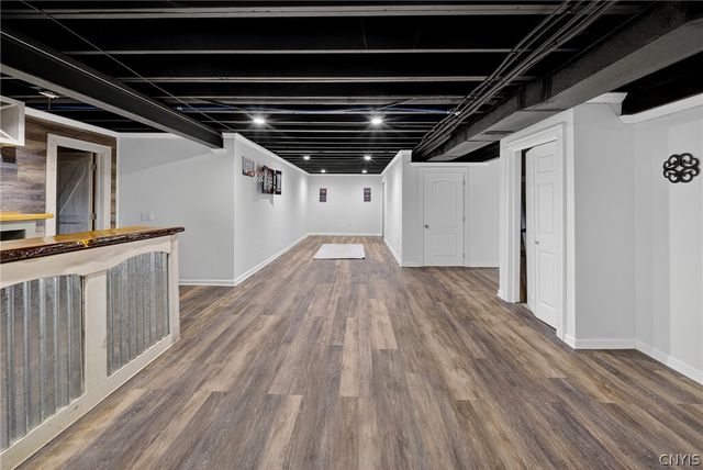 8524 Mcnamara Drive, Clay, NY 13041