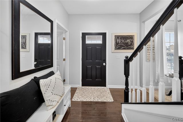 8524 Mcnamara Drive, Clay, NY 13041