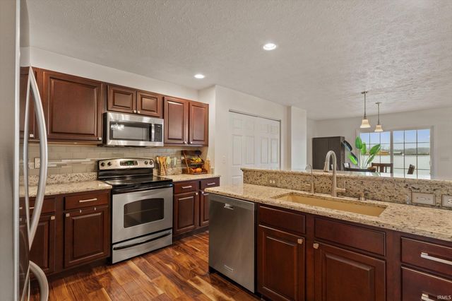 23061 Rumford Drive, South Bend, IN 46628