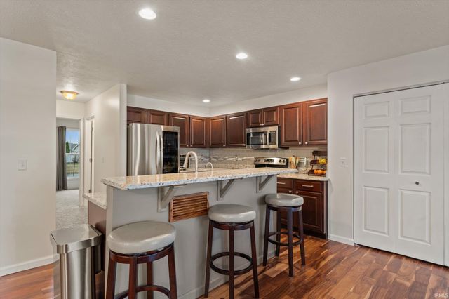 23061 Rumford Drive, South Bend, IN 46628