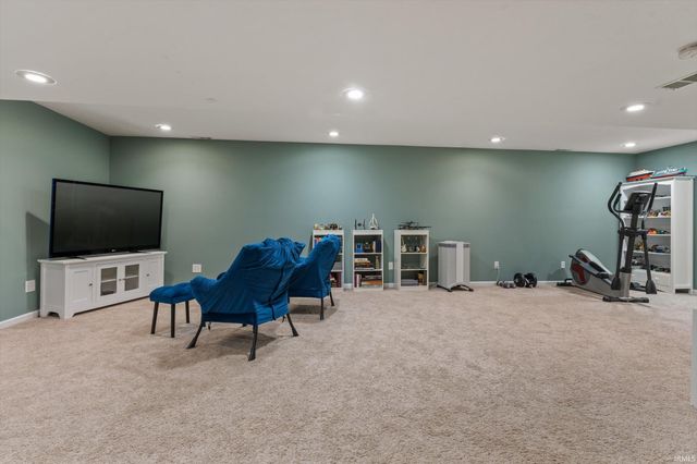 23061 Rumford Drive, South Bend, IN 46628