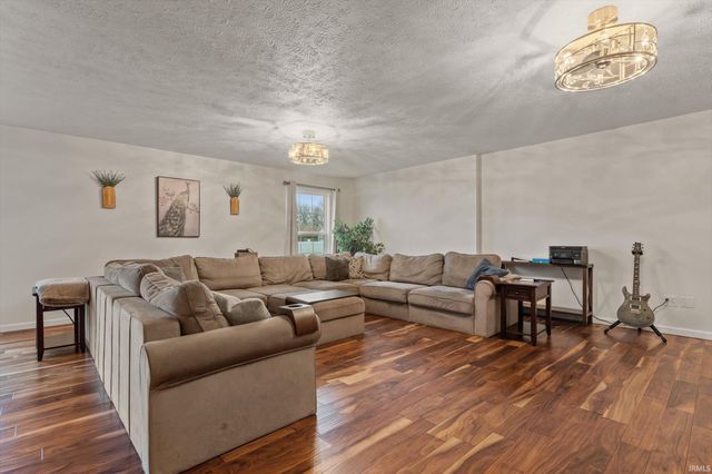 23061 Rumford Drive, South Bend, IN 46628