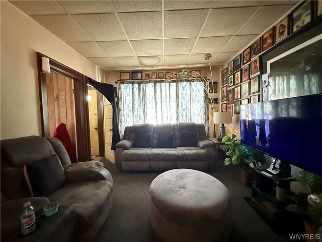 27 Lang Avenue, Buffalo, NY 14215