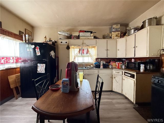 27 Lang Avenue, Buffalo, NY 14215