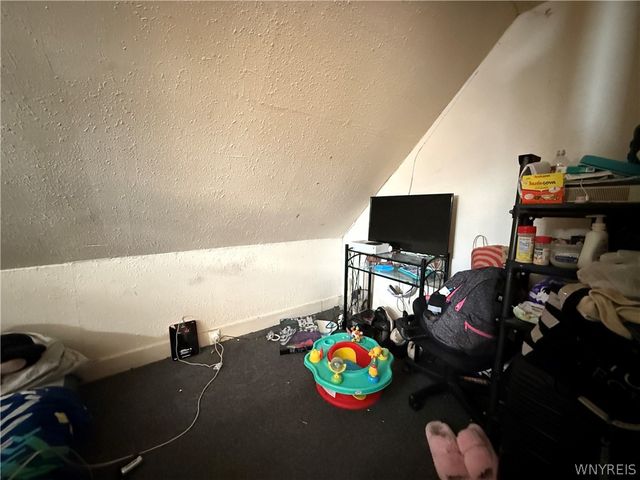 27 Lang Avenue, Buffalo, NY 14215