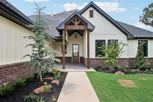 10849 Turkey Trot Trail, Guthrie, OK 73044