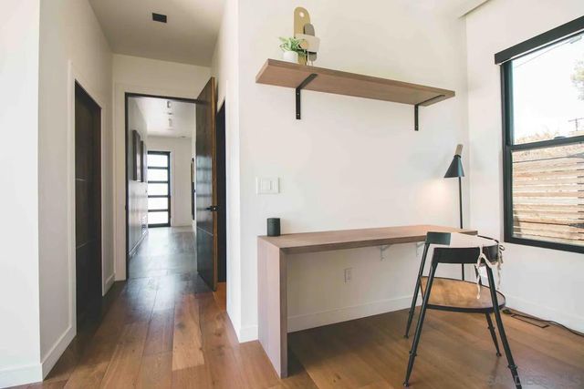 1892 Titus St, San Diego, CA 92110