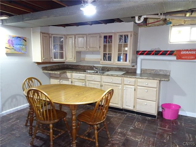111 Newcastle Road, Geddes, NY 13219
