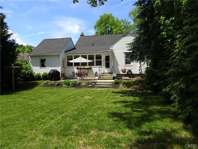 111 Newcastle Road, Geddes, NY 13219