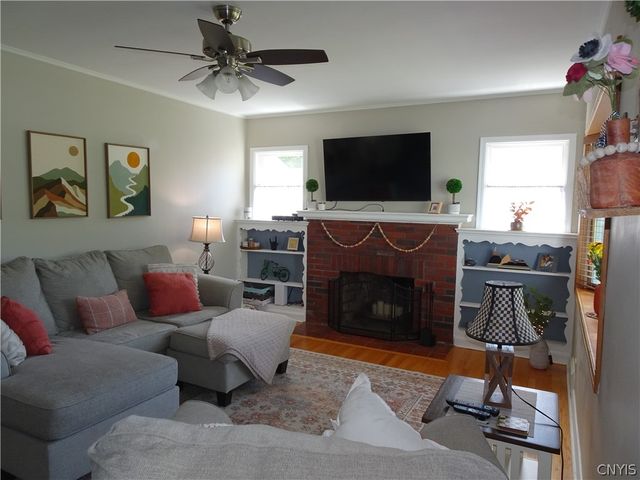 111 Newcastle Road, Geddes, NY 13219