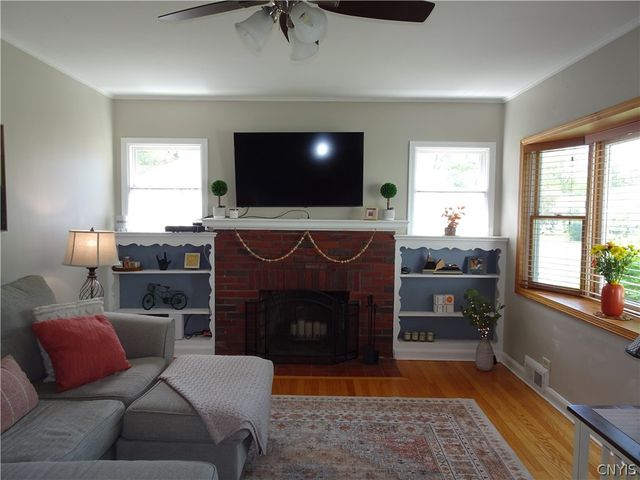 111 Newcastle Road, Geddes, NY 13219