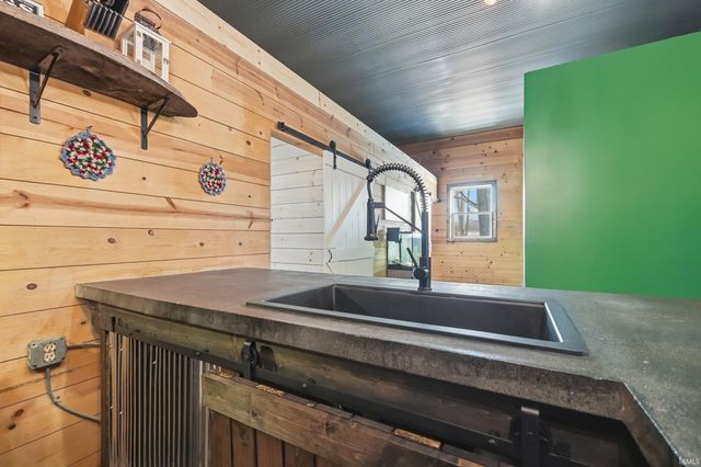 4435 N 825 W Road, Andrews, IN 46702