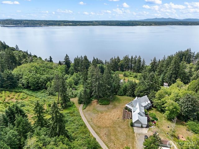12912 134th Avenue Ct, Anderson Island, WA 98303