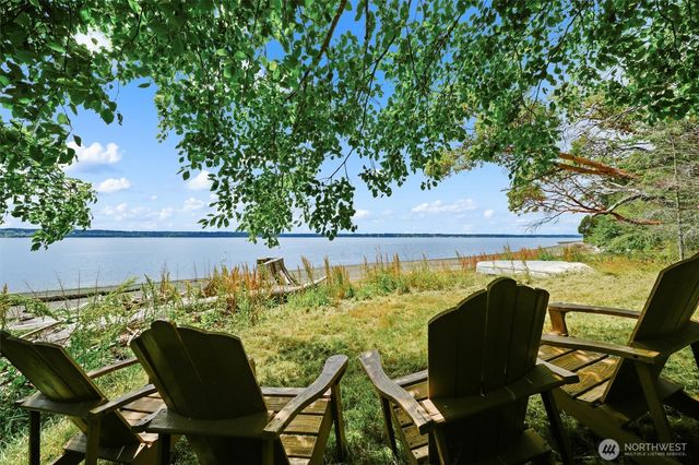 12912 134th Avenue Ct, Anderson Island, WA 98303