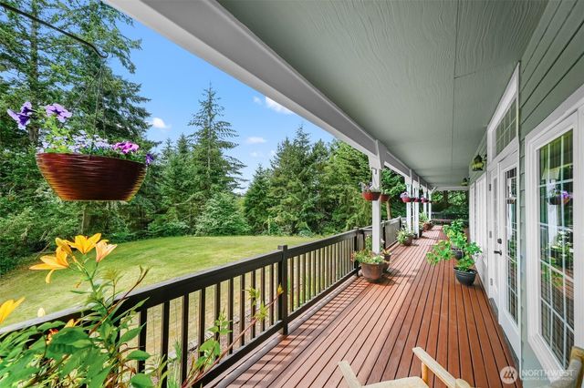 12912 134th Avenue Ct, Anderson Island, WA 98303