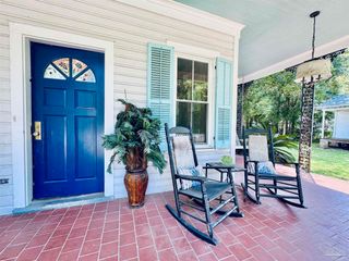 6957 Thompson St, Milton, FL 32583