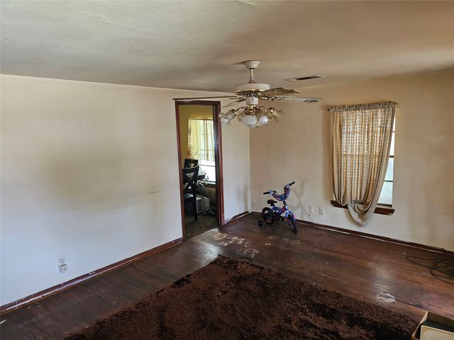 1120 H Avenue, Plano, TX 75074