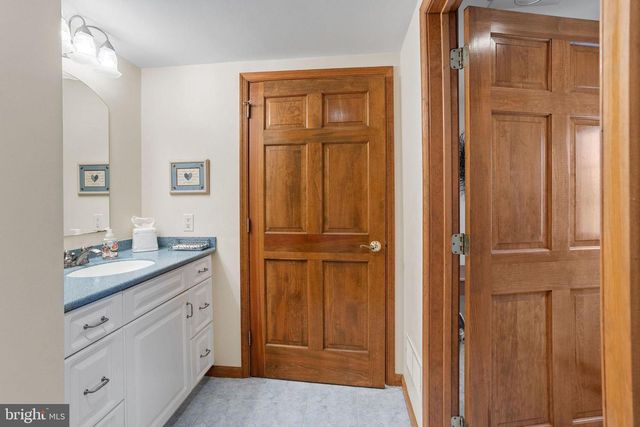 183 BORDENTOWN GEORGETOWN RD, Chesterfield, NJ 08515