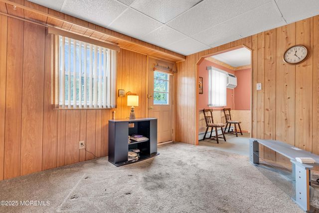 15 Brookfield Court, Toms River, NJ 08757